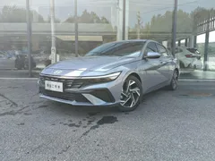 2023 Hyundai Elantra 1.5L CVT LUX Premium — фото 1