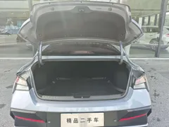2023 Hyundai Elantra 1.5L CVT LUX Premium — фото 6