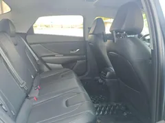 2023 Hyundai Elantra 1.5L CVT LUX Premium — фото 11