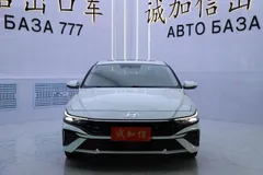 2023 Hyundai Elantra 1.5L CVT LUX Premium, белый — фото 2