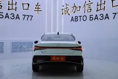 2023 Hyundai Elantra 1.5L CVT LUX Premium, белый — фото 5