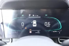 2023 Hyundai Elantra 1.5L CVT LUX Premium, белый — фото 8