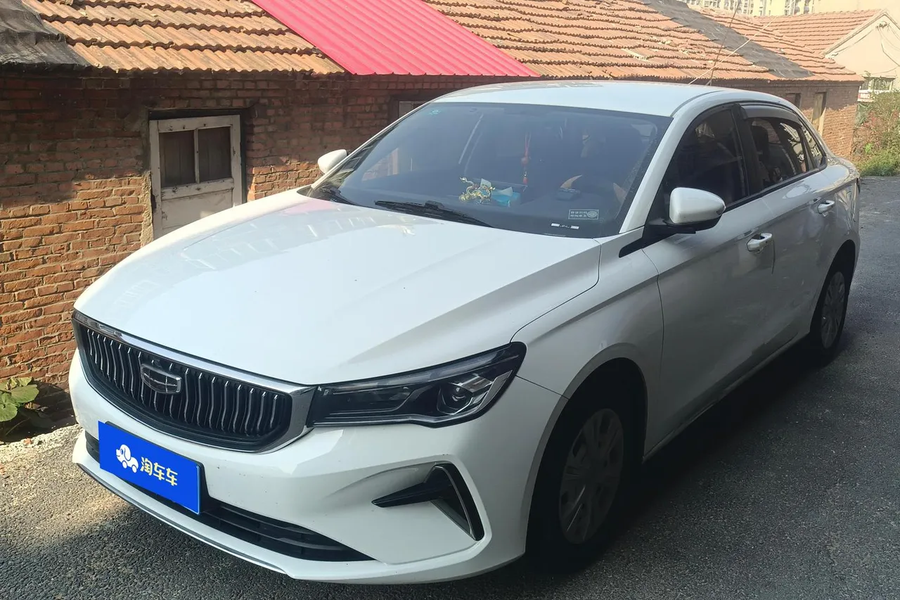 2023 Geely Emgrand 4th Gen Champion 1.5L MT Luxury