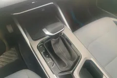 2022 Geely Emgrand 4th Gen 1.5L CVT Flagship, белый — фото 16