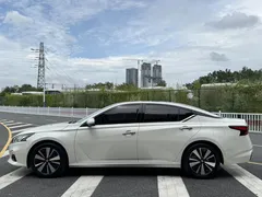 2021 Nissan Teana 2.0L XL Comfort, белый — фото 4