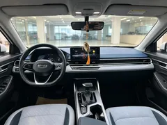 2022 Geely Emgrand 4th Gen 1.5L CVT Flagship, белый — фото 5