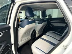 2022 Geely Emgrand 4th Gen 1.5L CVT Flagship, белый — фото 6