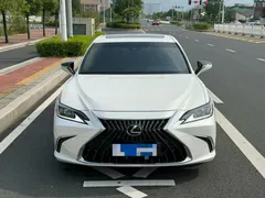 2022 Lexus ES 200 Excellence, белый — фото 2