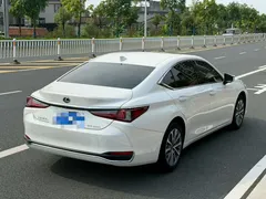 2022 Lexus ES 200 Excellence, белый — фото 4