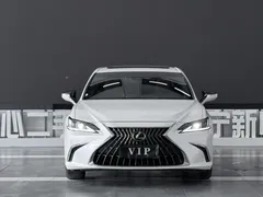 2022 Lexus ES 200 Excellence, белый — фото 2