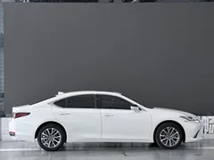 2022 Lexus ES 200 Excellence, белый — фото 6