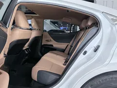 2022 Lexus ES 200 Excellence, белый — фото 8