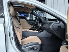 2022 Lexus ES 200 Excellence, белый — фото 10