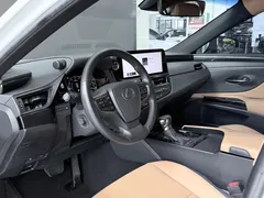 2022 Lexus ES 200 Excellence, белый — фото 16
