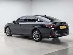2021 Lexus ES 200 Excellence, чёрный — фото 5