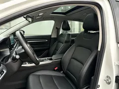 2022 Geely Emgrand 4th Gen 1.5L CVT Premium, белый — фото 4