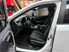 2023 Toyota Wildlander 2.0L 4WD Luxury Plus, белый — фото 24