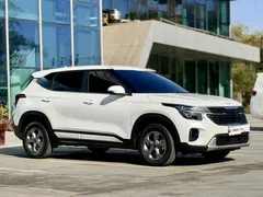 2023 Kia Seltos 1.5L IVT Comfort, белый — фото 3