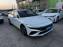 2023 Hyundai Elantra 1.5L CVT LUX Premium, белый — фото 2