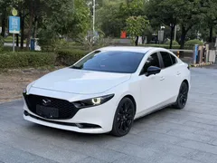 2023 Mazda Mazda3 2.0L AT, белый — фото 1