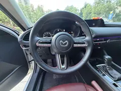 2023 Mazda Mazda3 2.0L AT, белый — фото 11