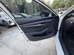 2023 Mazda Mazda3 2.0L AT, белый — фото 17