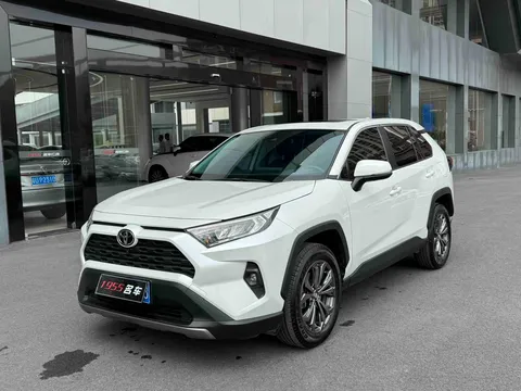 2023 Toyota RAV4 2.0L CVT 2WD Fashion