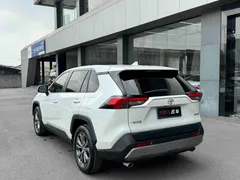 2023 Toyota RAV4 2.0L CVT 2WD Fashion, белый — фото 6