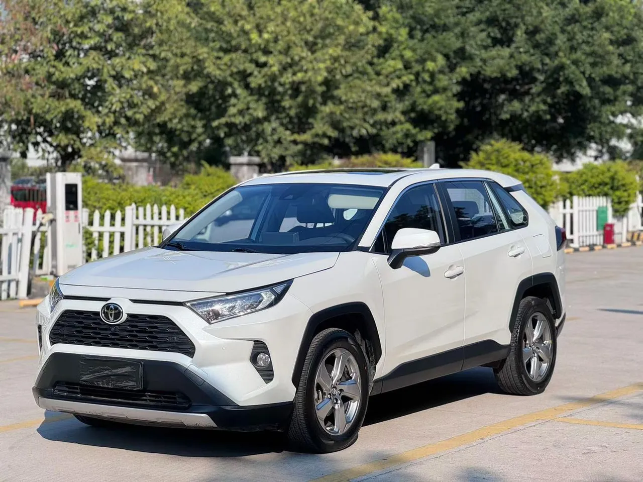 2022 Toyota RAV4 2.0L CVT 2WD Fashion Plus