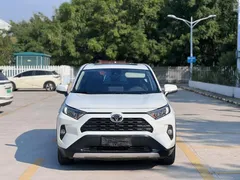 2022 Toyota RAV4 2.0L CVT 2WD Fashion Plus, белый — фото 2