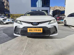 2021 Toyota Camry 2.0G Luxury — фото 2