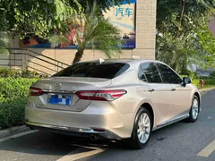2023 Toyota Camry 2.0G Luxury — фото 27