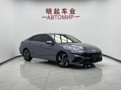 2023 Hyundai Elantra 1.5L CVT LUX Premium, синий — фото 2