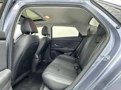 2023 Hyundai Elantra 1.5L CVT LUX Premium, синий — фото 5