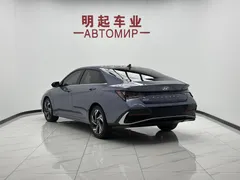 2023 Hyundai Elantra 1.5L CVT LUX Premium, синий — фото 7