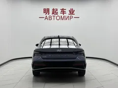 2023 Hyundai Elantra 1.5L CVT LUX Premium, синий — фото 9