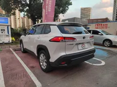 2023 Toyota Frontlander 2.0L CVT Leading, белый — фото 6