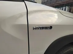 2023 Toyota Frontlander 2.0L CVT Leading, белый — фото 12