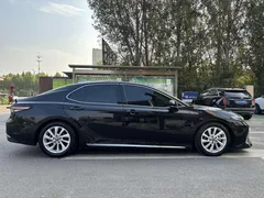 2023 Toyota Camry 2.0G Luxury, чёрный — фото 7