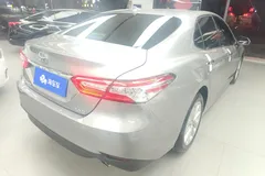 2021 Toyota Camry 2.0G Luxury — фото 9