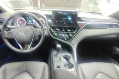 2021 Toyota Camry 2.0G Luxury — фото 14
