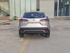 2022 Toyota Frontlander 2.0L CVT Luxury — фото 5