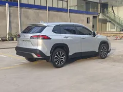 2022 Toyota Frontlander 2.0L CVT Luxury — фото 6
