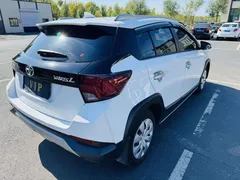 2022 Toyota Yaris L Zhixuan X 1.5L CVT Luxury Plus, белый — фото 9
