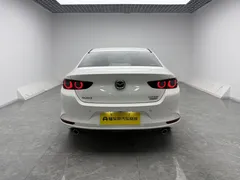 2022 Mazda Mazda3 2.0L AT, белый — фото 6