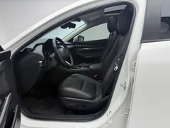 2022 Mazda Mazda3 2.0L AT, белый — фото 12