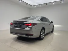 2021 Lexus ES 200 Excellence — фото 6