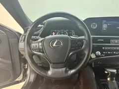 2021 Lexus ES 200 Excellence — фото 14