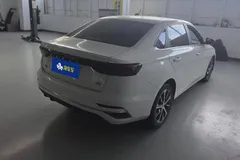 2023 Geely Emgrand 4th Gen 1.5L CVT Premium Champion, белый — фото 9
