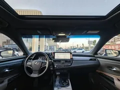 2022 Lexus ES 200 Excellence, чёрный — фото 5